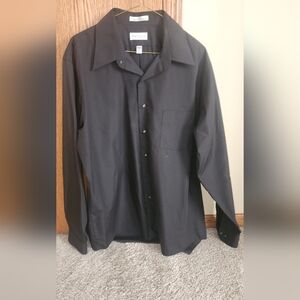 Van Heusen Charcoal Button-Up Shirt